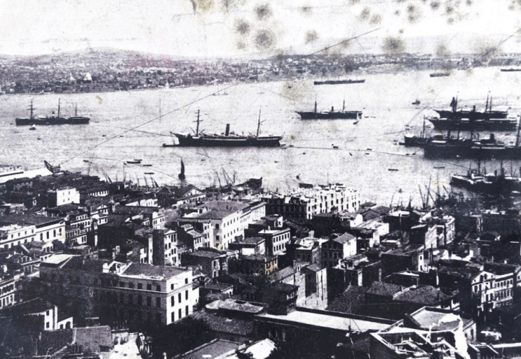На этом снимке изображён порт города Варна. Снимок Георгий сделал в 1945 году