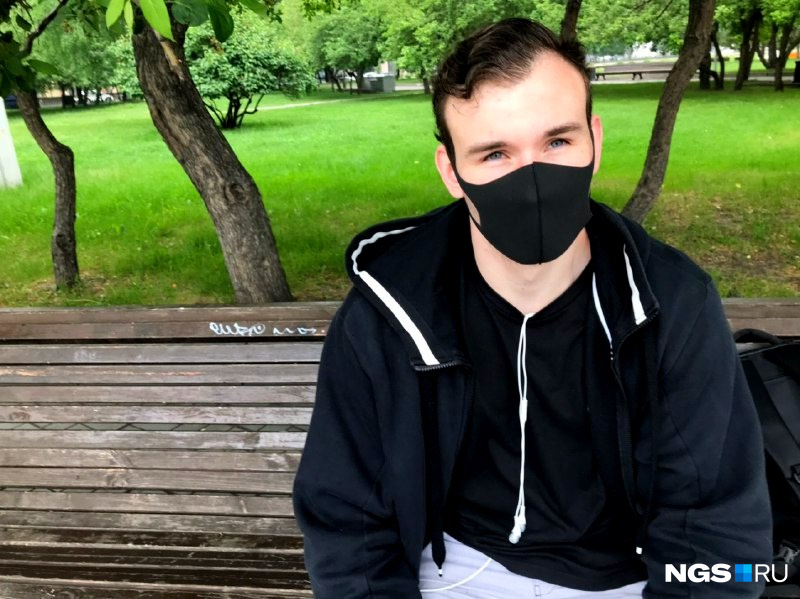 Михаил считает, что люди устали от самоизоляции Михаил считает, что люди устали от самоизоляции