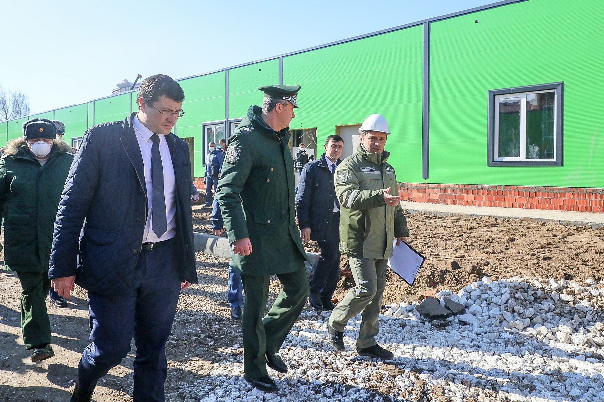 Объект осмотрели губернатор и замминистра обороны РФ