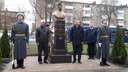 В Ростове открыли памятник Герою России Дмитрию Петрову, погибшему в Аргунском ущелье