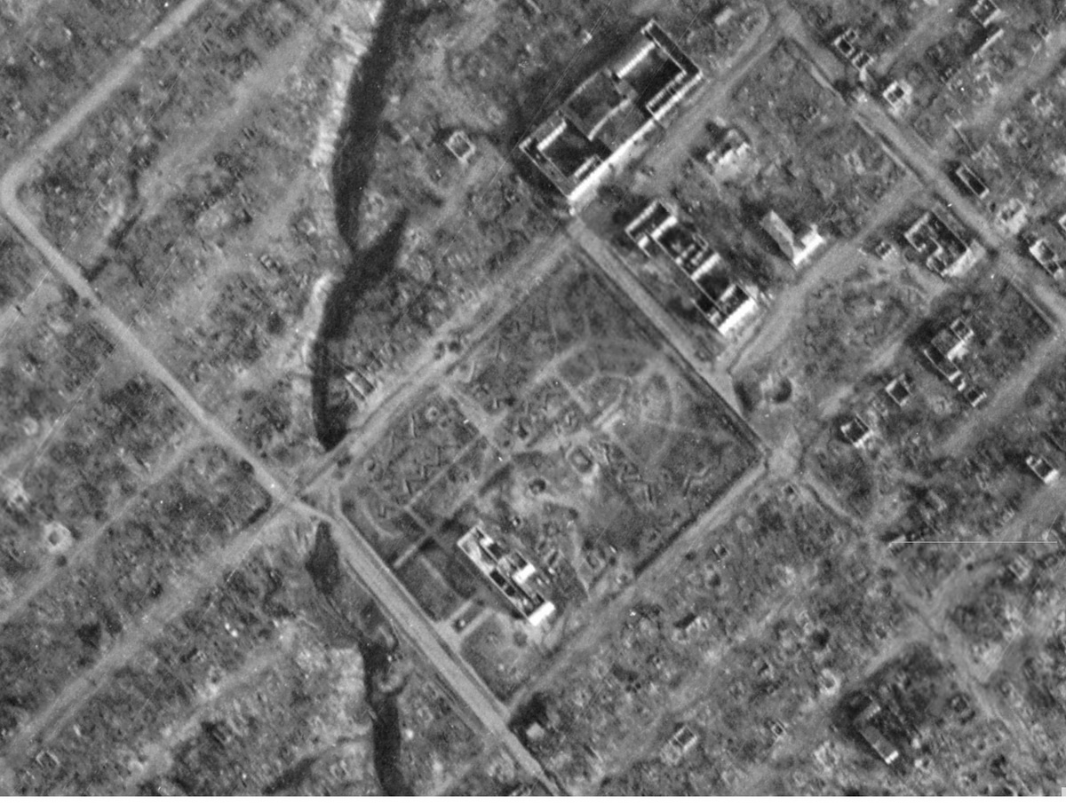 Сквер 8 Марта в феврале 1943 года Сквер 8 Марта в феврале 1943 года