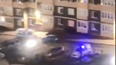 В Ростове на 37-й Линии мужчина выпал из окна многоэтажки