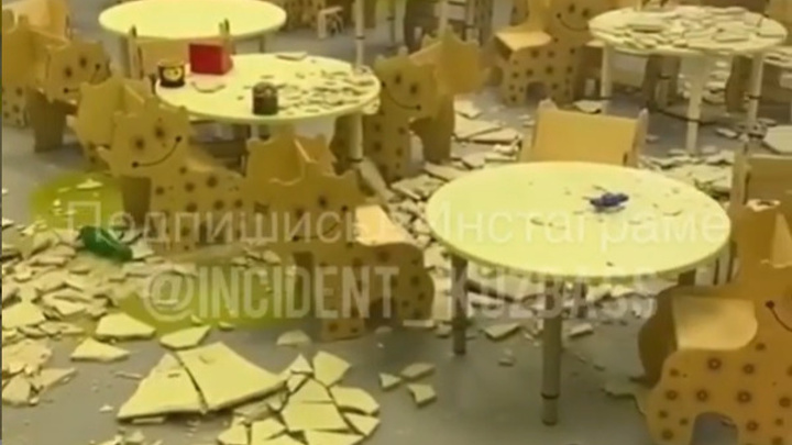 В Кемерово рухнул потолок в детском саду. Его открыли всего 6 дней назад
