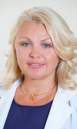 Светлана Гусева руководит поликлиникой с 2008 года Светлана Гусева руководит поликлиникой с 2008 года