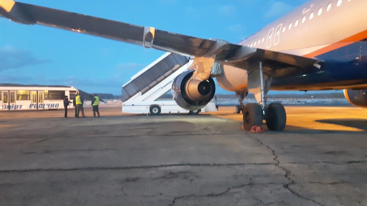 Неизвестные сообщили о минировании самолёта, что летел из Москвы в Тюмень