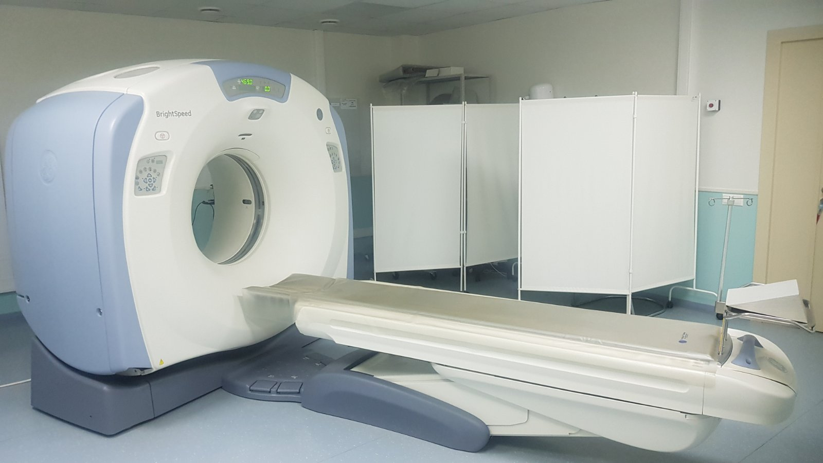 В клинике — один из самых современных в городе томографов