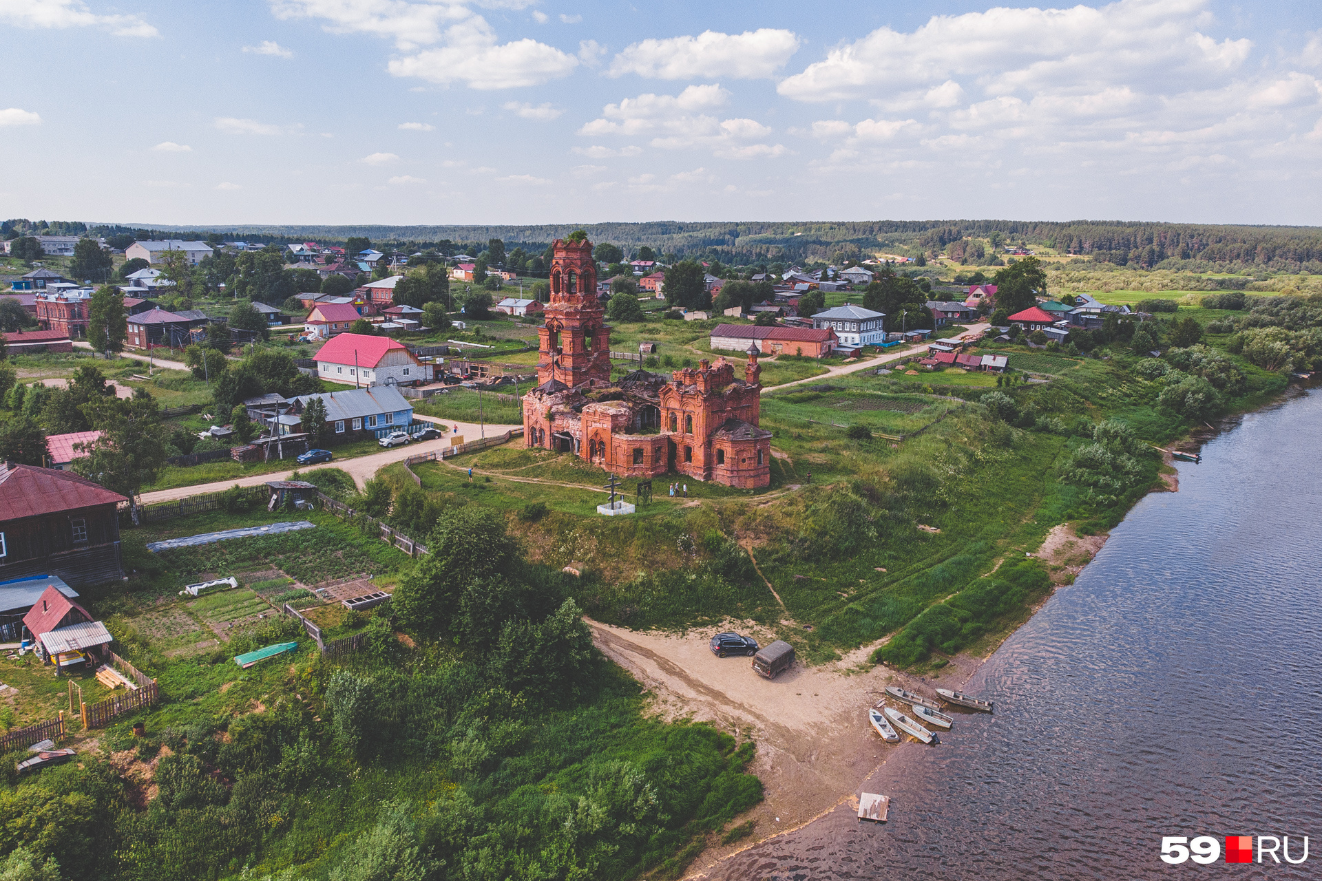 Кто жил в пермском крае. Покча Пермский край. Церковь села Покча Пермского края. Село Покча Чердынского района. Часовня село Покча.