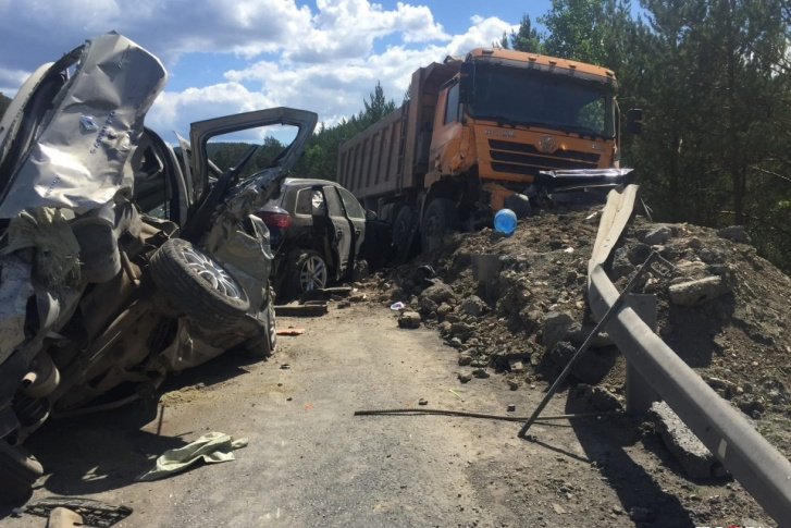 Авария произошла днём 16 июня на опасном спуске в Катав-Ивановском районе