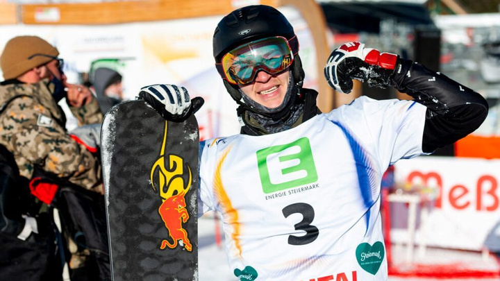 Сноубордист Дмитрий Логинов взял два золота на первенстве мира в Австрии