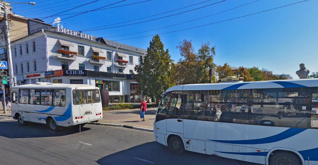 Примерно такие автобусы ездят по Белгороду. Не все они новые