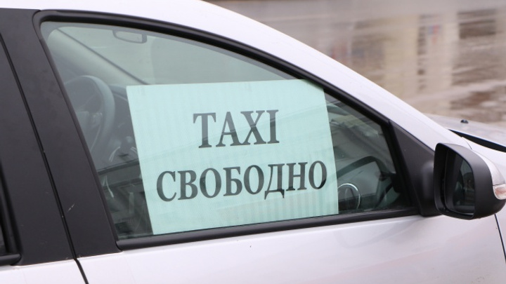Каждому десятому нижегородскому таксисту приходилось везти рожающих женщин
