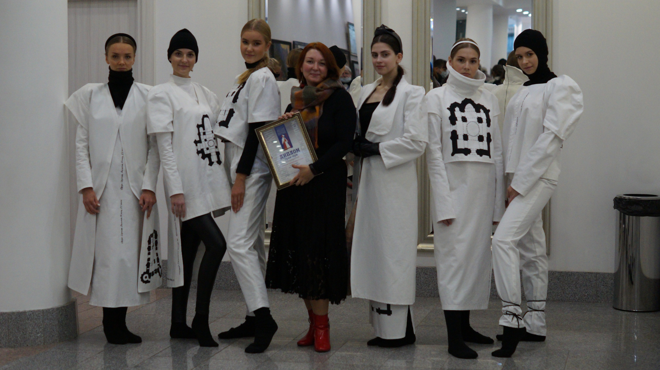 Коллекция одежды под названием «АрхиГрафично» взяла Гран-при конкурса в номинации «Современный авторский костюм»