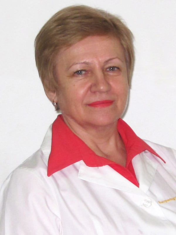 На фото пульмонолог поликлиники ОКБ № 1 Людмила Станиславовна Барсукова