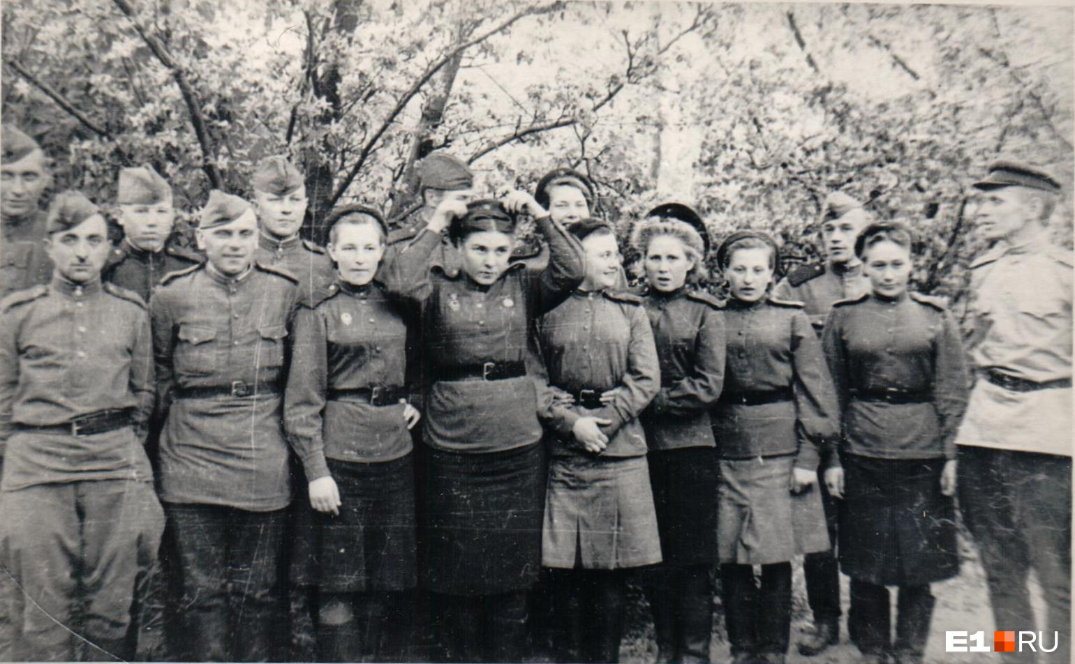 Ну и как же без группового фото на добрую память! Ну и как же без группового фото на добрую память!