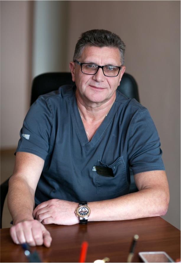 Александр Захарченко, колоректальный хирург, доктор медицинских наук, профессор кафедры общей хирургии КрасГМУ