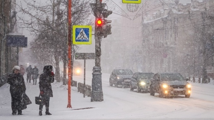 Красноярцев ожидают теплые выходные и снегопад