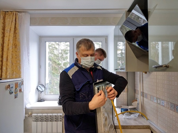 Самоизоляция не поставила на паузу проверки газового оборудования в квартирах челябинцев Самоизоляция не поставила на паузу проверки газового оборудования в квартирах челябинцев