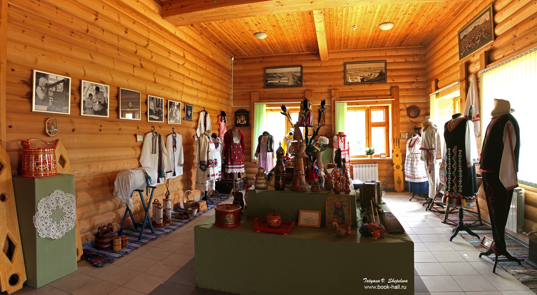 Этнографический музей, организованный в одном из залов музейно-выставочного комплекса «Березополье»