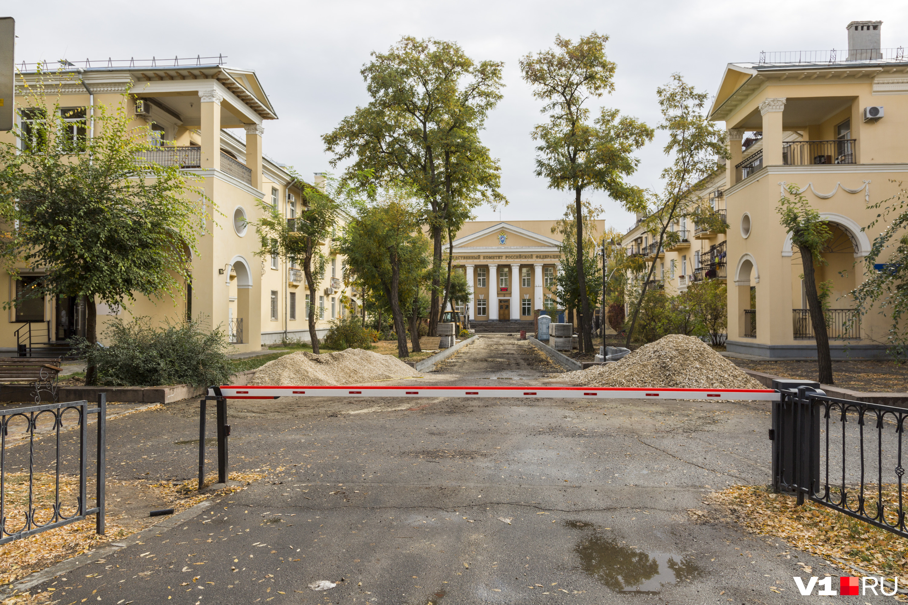 Волгоградцы уверяют, что замена бордюров очень выгодно для подрядчиков, берущихся за благоустройство Волгоградцы уверяют, что замена бордюров очень выгодно для подрядчиков, берущихся за благоустройство