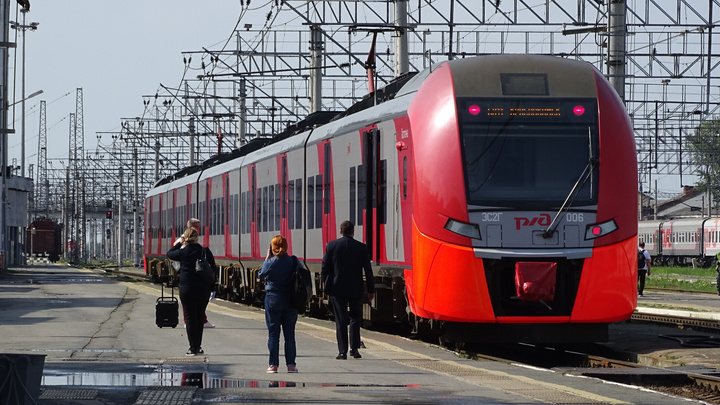 Пассажиры пермских пригородных поездов смогут бесплатно провозить велосипеды и самокаты