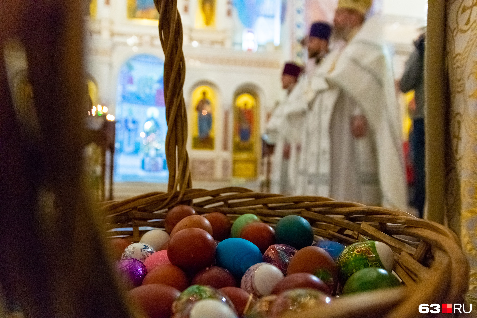 В этом году христианам разрешили благословить традиционные пасхальные угощения самим