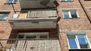 Новосибирец ремонтировал балкон и сорвался с высоты третьего этажа