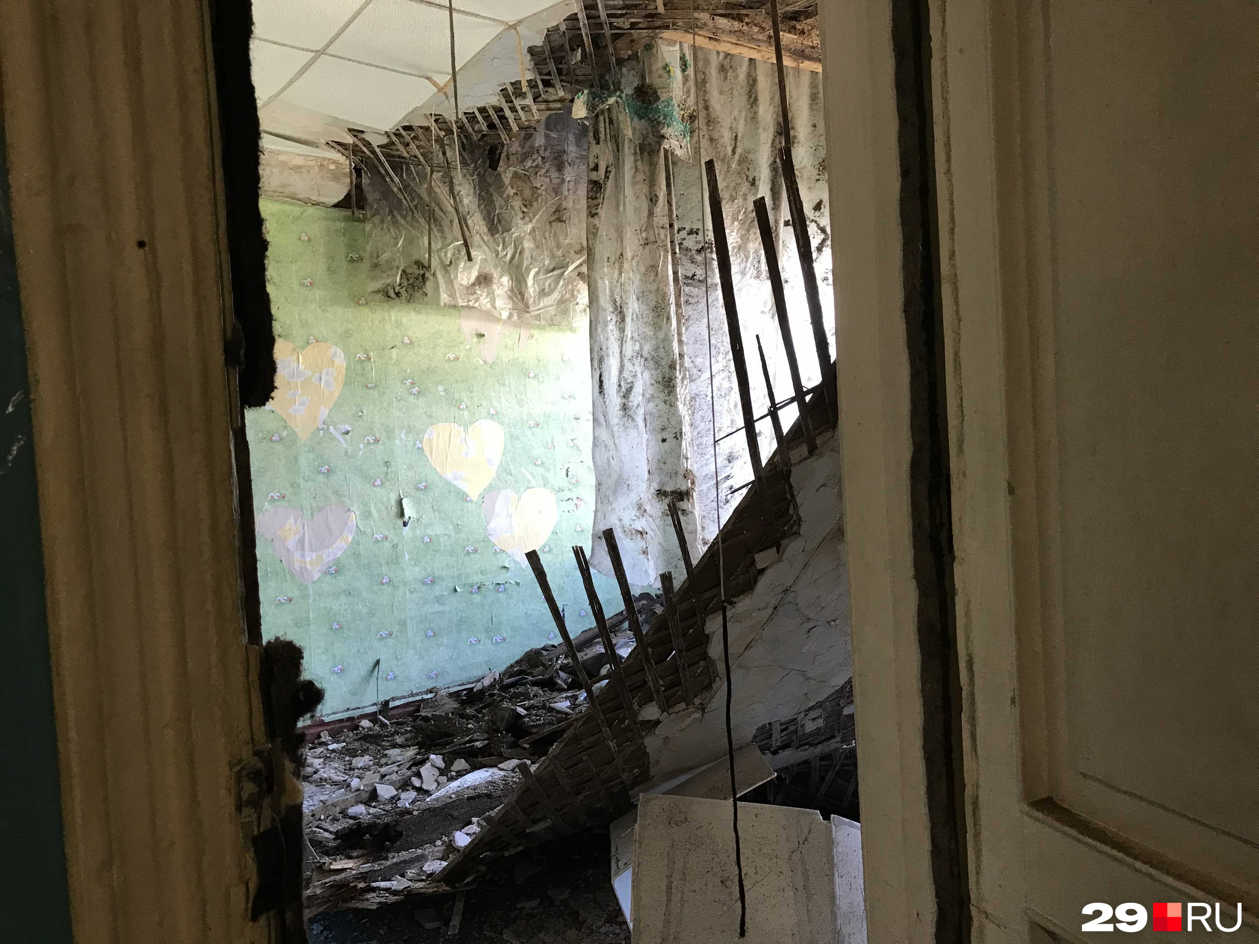 К счастью, во время обрушения никто не пострадал К счастью, во время обрушения никто не пострадал