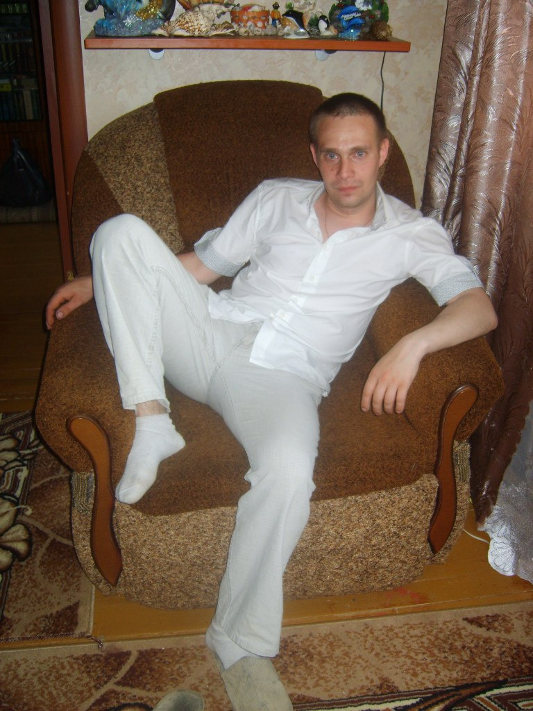 О личности Юрия сложно сказать что-то конкретное. Однако, судя по профилям в социальных сетях, он много времени проводил со своей женой и детьми О личности Юрия сложно сказать что-то конкретное. Однако, судя по профилям в социальных сетях, он много времени проводил со своей женой и детьми