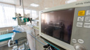 «Ситуация вынужденная и временная»: министр здравоохранения НСО объяснил, зачем забирает у больниц 113 ИВЛ