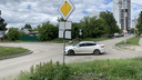 Новое место в Новосибирске, где главная дорога внезапно обрывается — водители рискуют