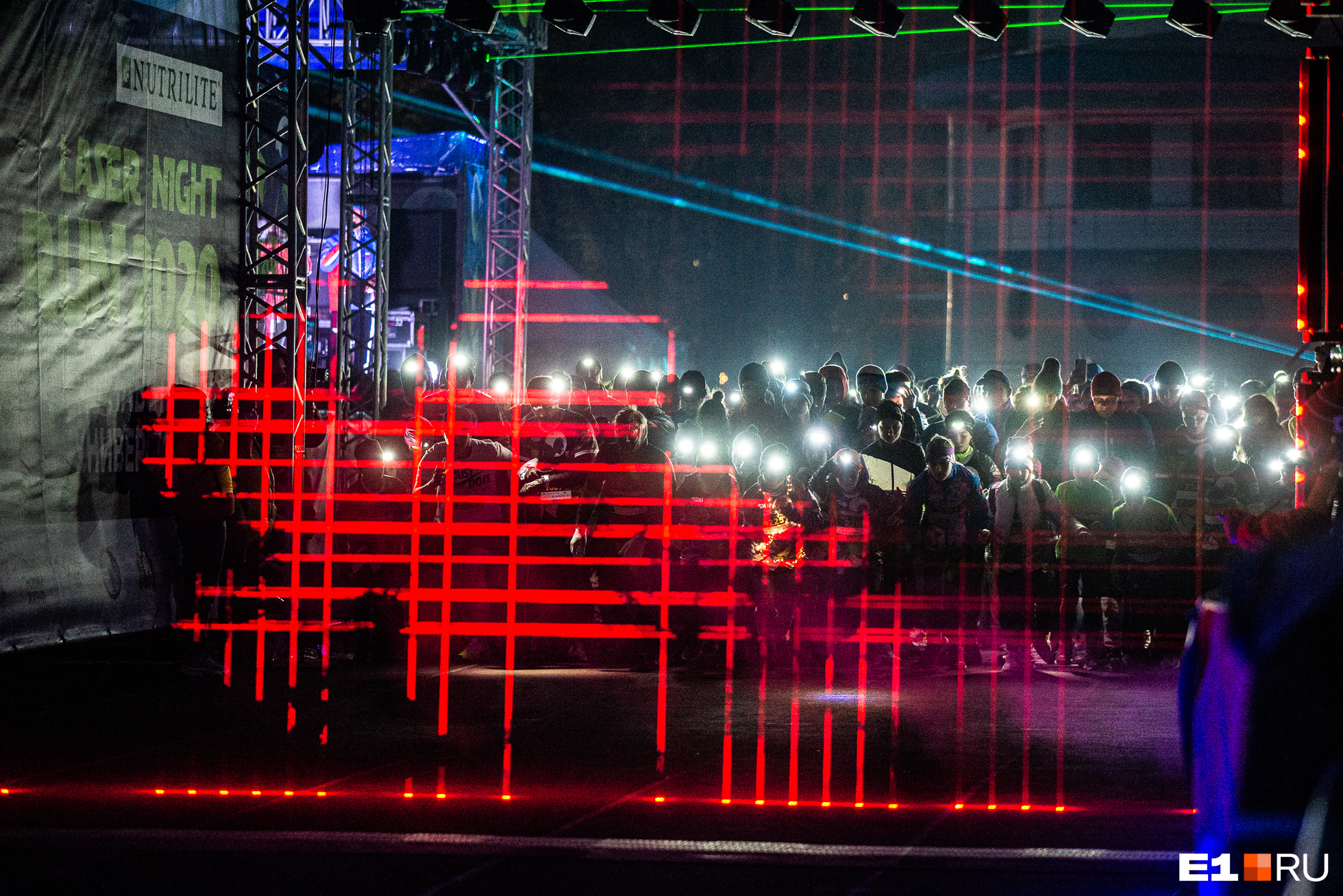 Night laser. Ночные гонки по Екатеринбургу