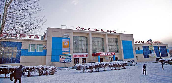 После развала СССР здание занимали разные организации. Исконное назначение здания почти забылось После развала СССР здание занимали разные организации. Исконное назначение здания почти забылось