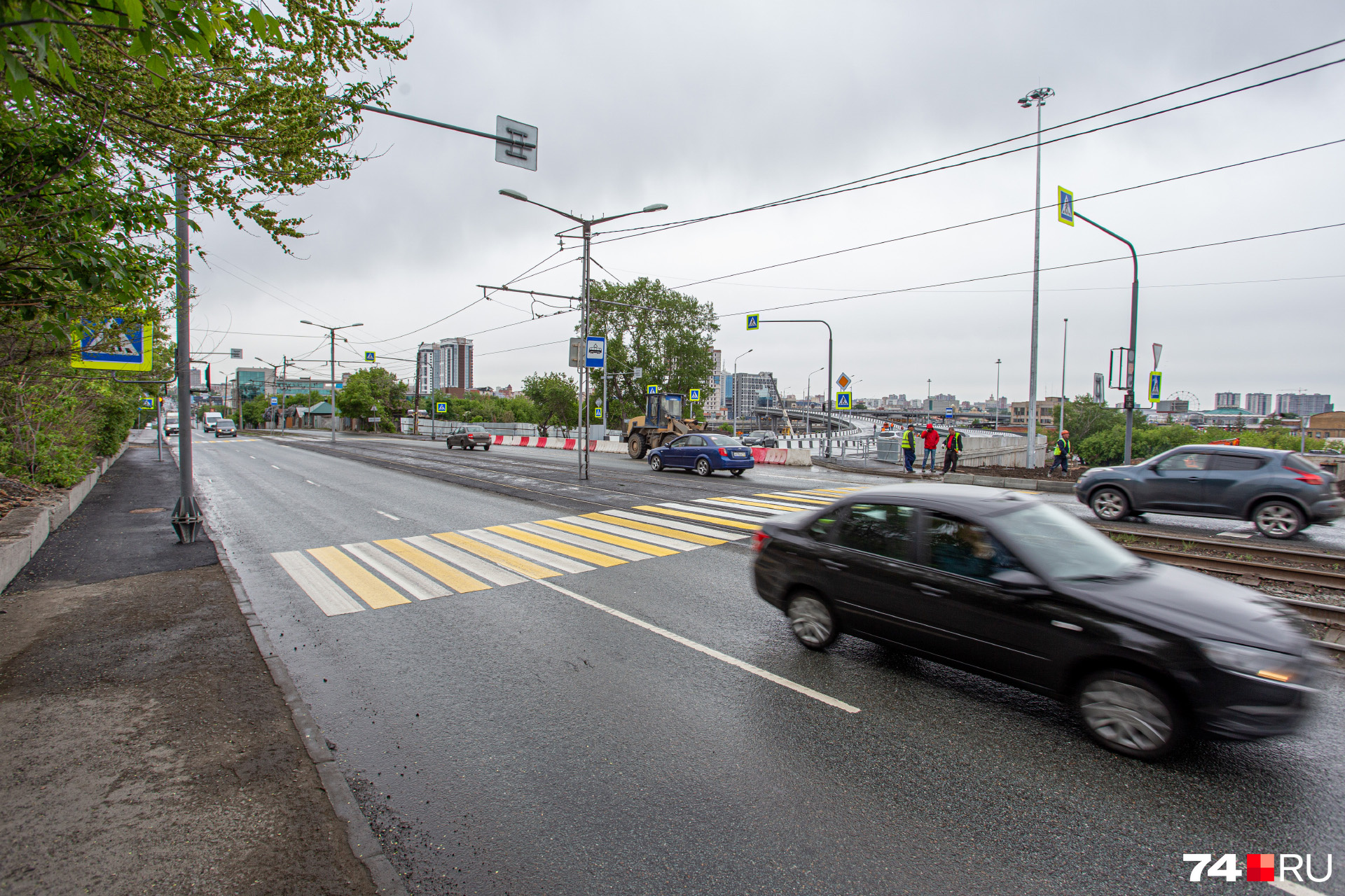 Регулировать движение на новом перекрёстке будут с помощью светофоров