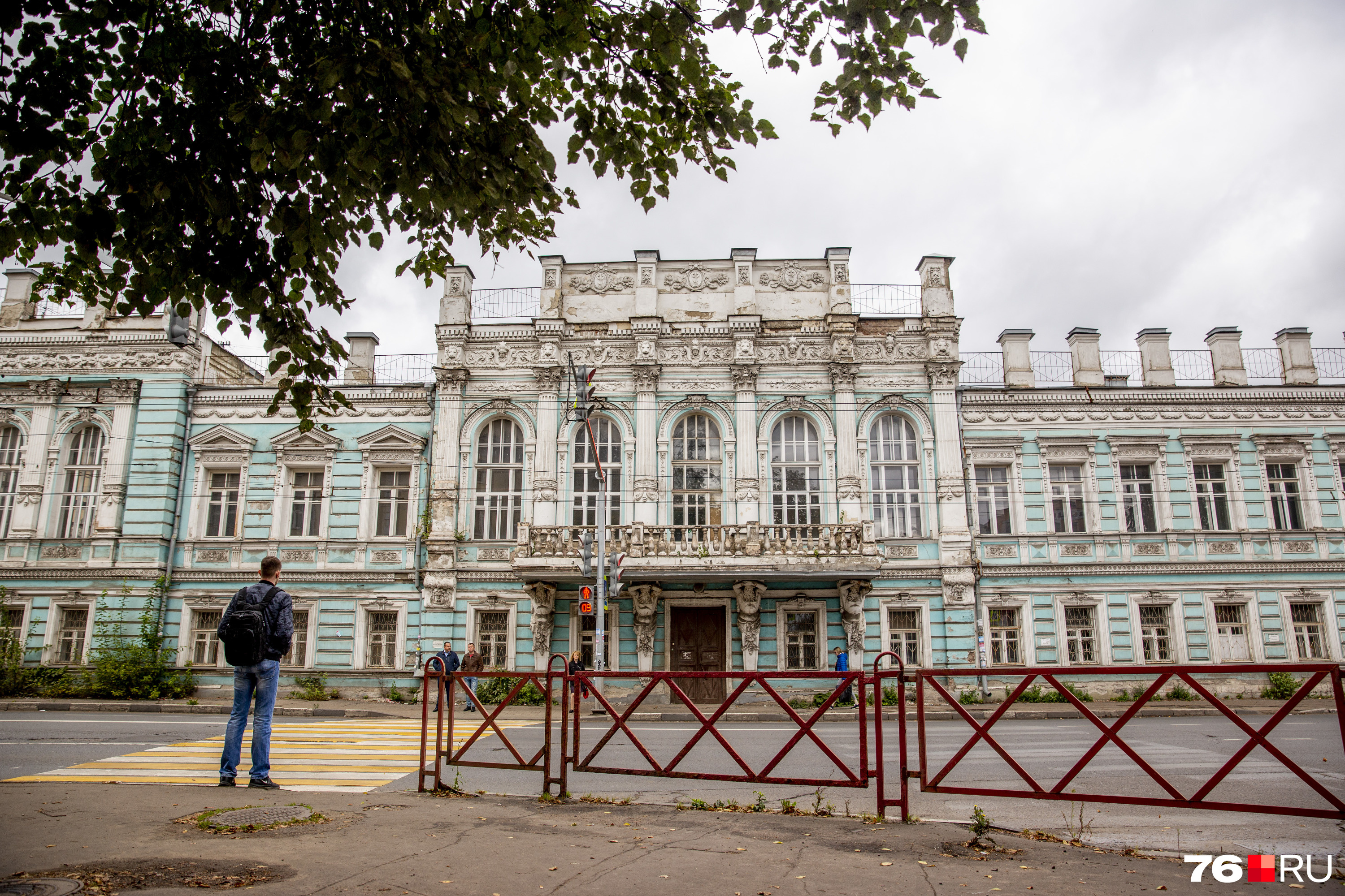 Дом обезглавили после революции Дом обезглавили после революции