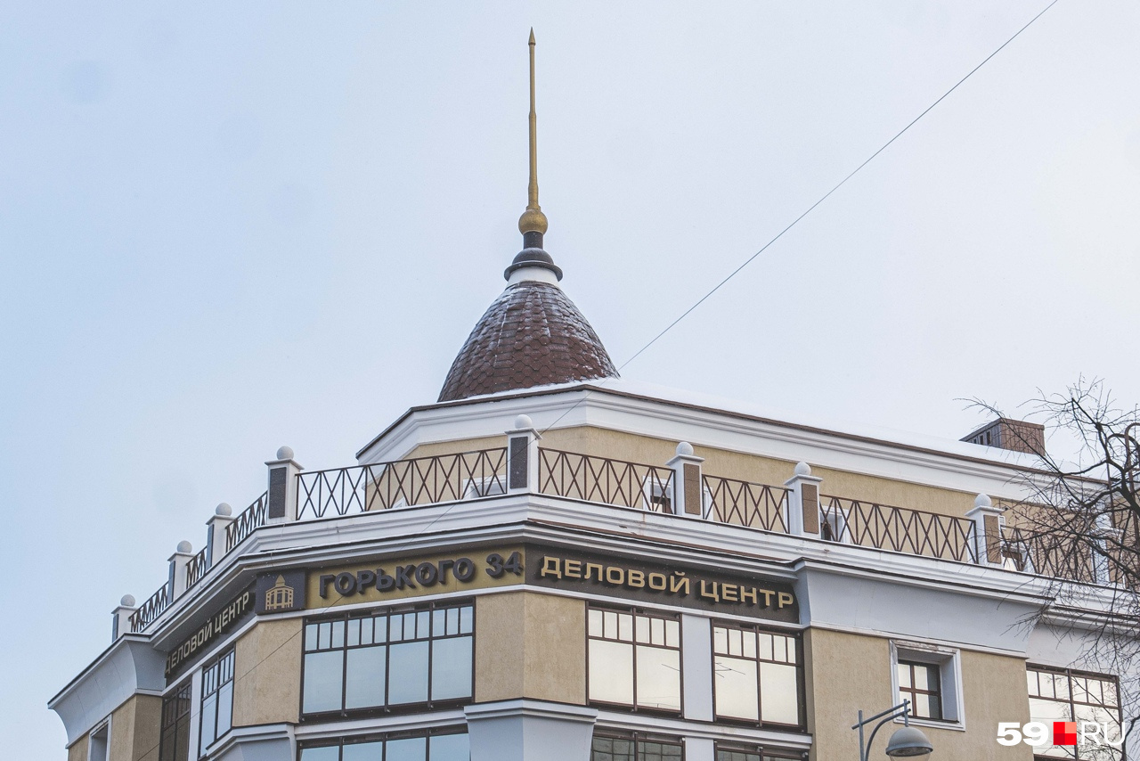 На поверхности купола сымитирована черепица На поверхности купола сымитирована черепица
