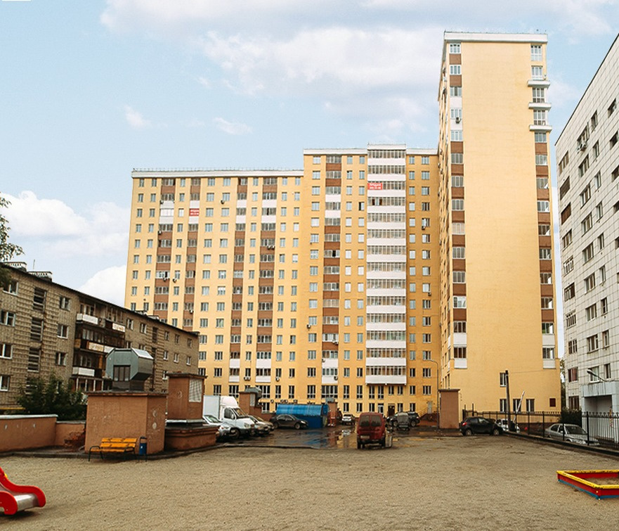 В доме есть двухуровневый подземный паркинг В доме есть двухуровневый подземный паркинг