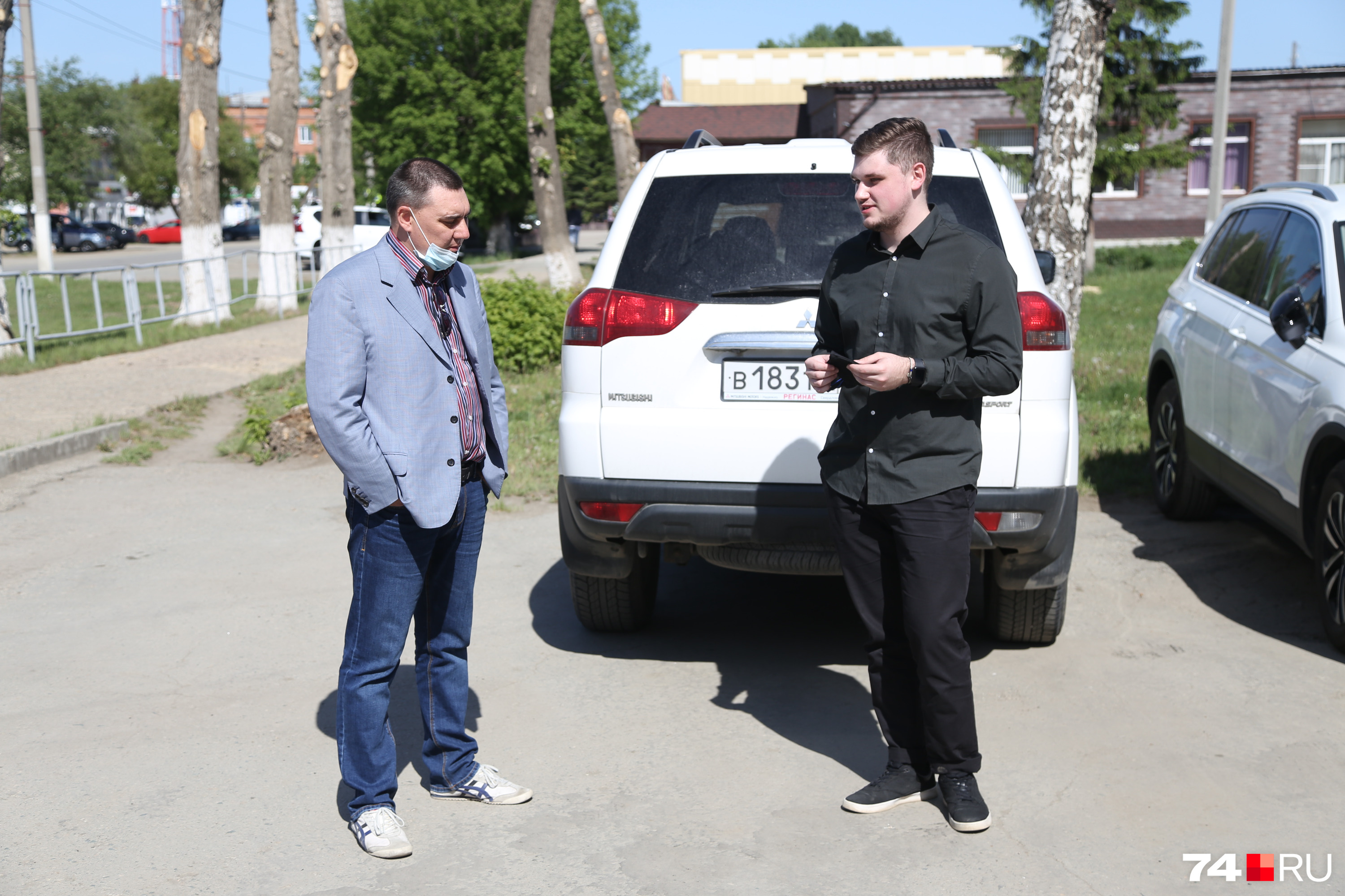 Сын Анатолия (слева на фото) был за рулём «Лады», которая столкнулась с Lexus бизнесмена, а Владислав (справа) сидел в той же машине на переднем сиденье