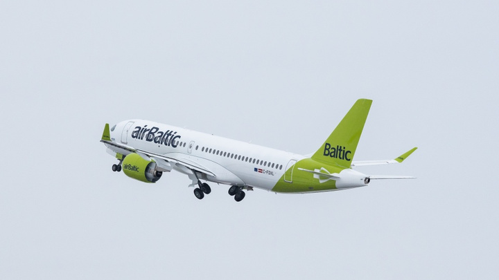 AirBaltic отменил прямые рейсы из Екатеринбурга до Латвии из-за коронавируса