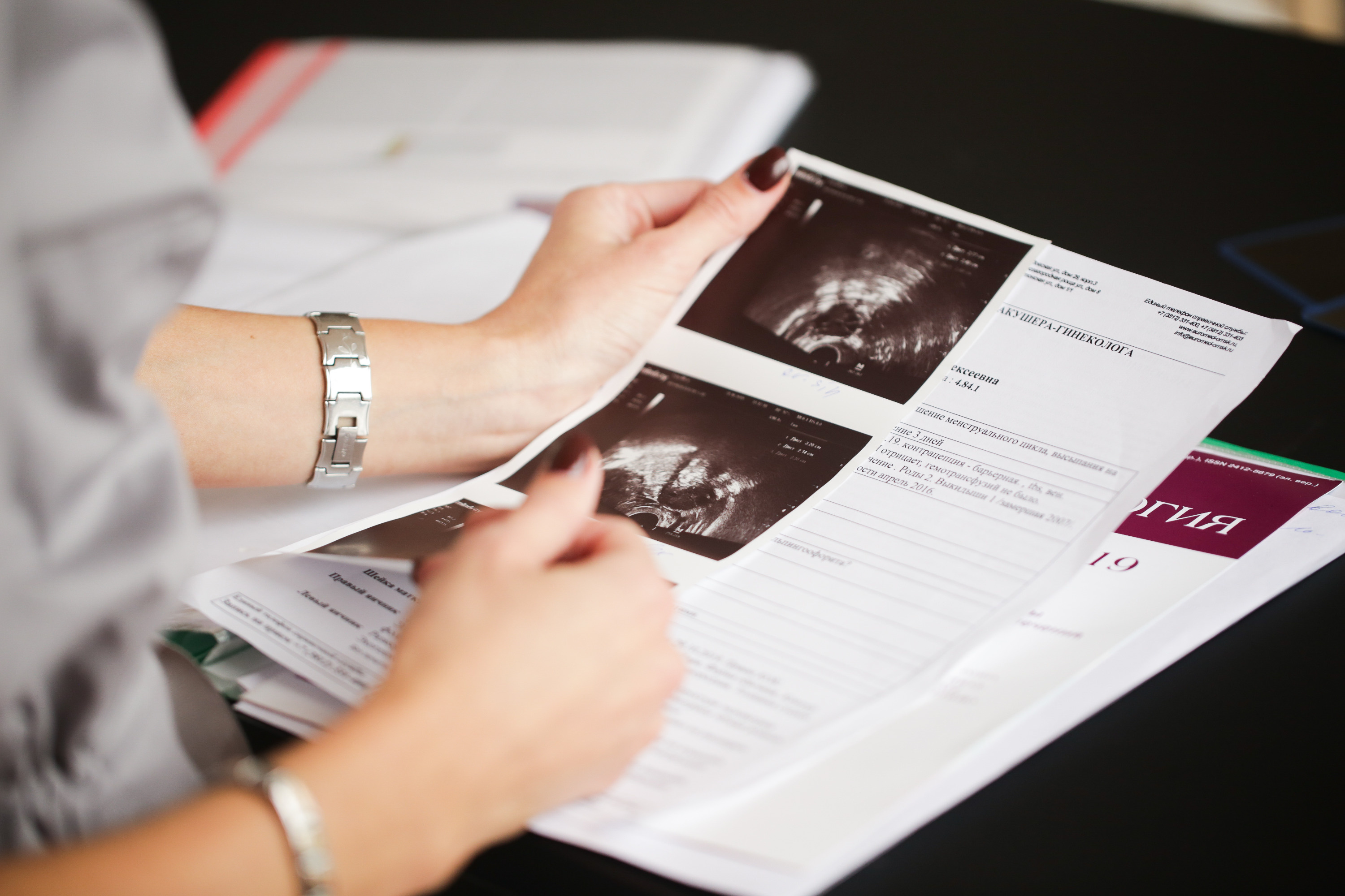 В аккаунтах «Евромеда» есть постоянная рубрика «Хочу ребенка», где врачи-репродуктологи отвечают на вопросы пациентов