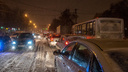 Московское шоссе парализовала массовая авария с 5 машинами