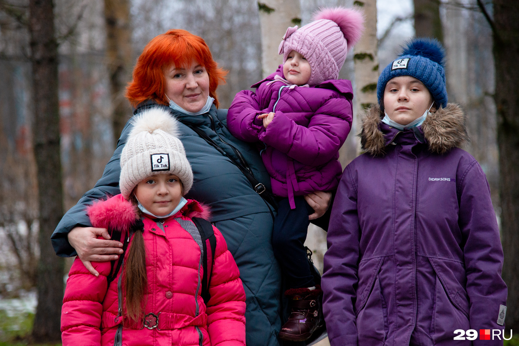 Ольга с дочерьми на несколько дней приехала в Архангельск. Ее дети проходят обследование