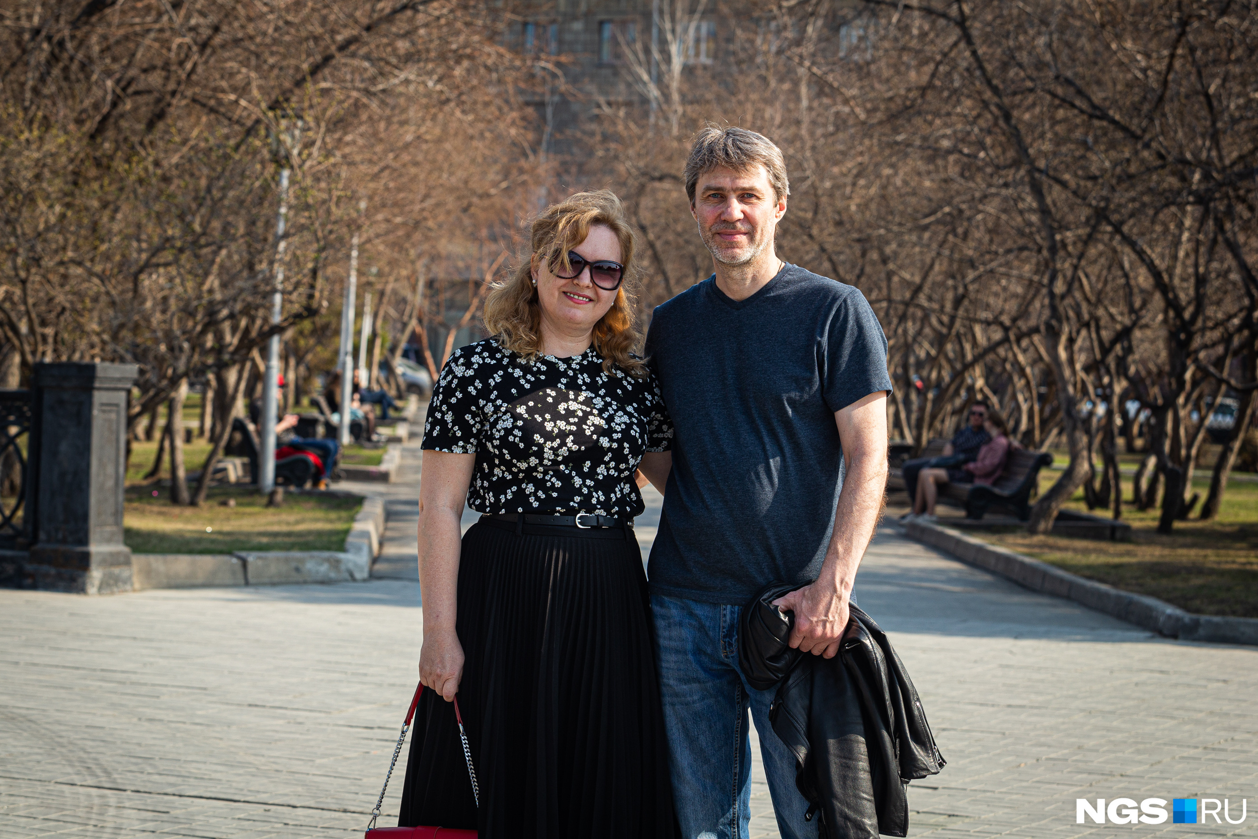 Светлана и Юрий работают в бизнес-центре