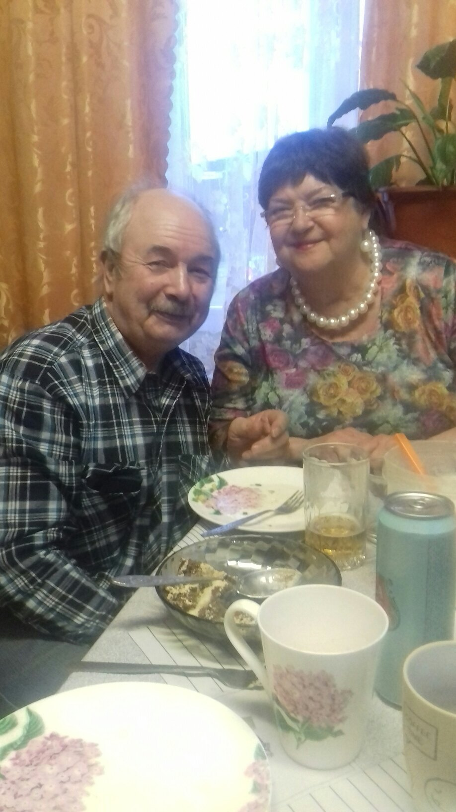 Наталья и Александр познакомились в школе — и с тех пор вместе Наталья и Александр познакомились в школе — и с тех пор вместе