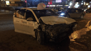 В центре Новосибирска столкнулись два такси — есть пострадавшие