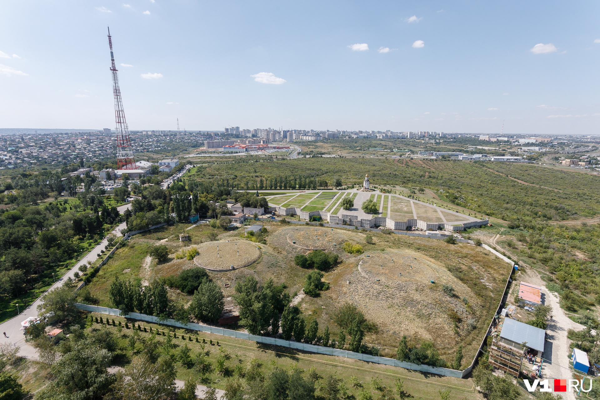 Копали курган якобы с этой стороны Копали курган якобы с этой стороны