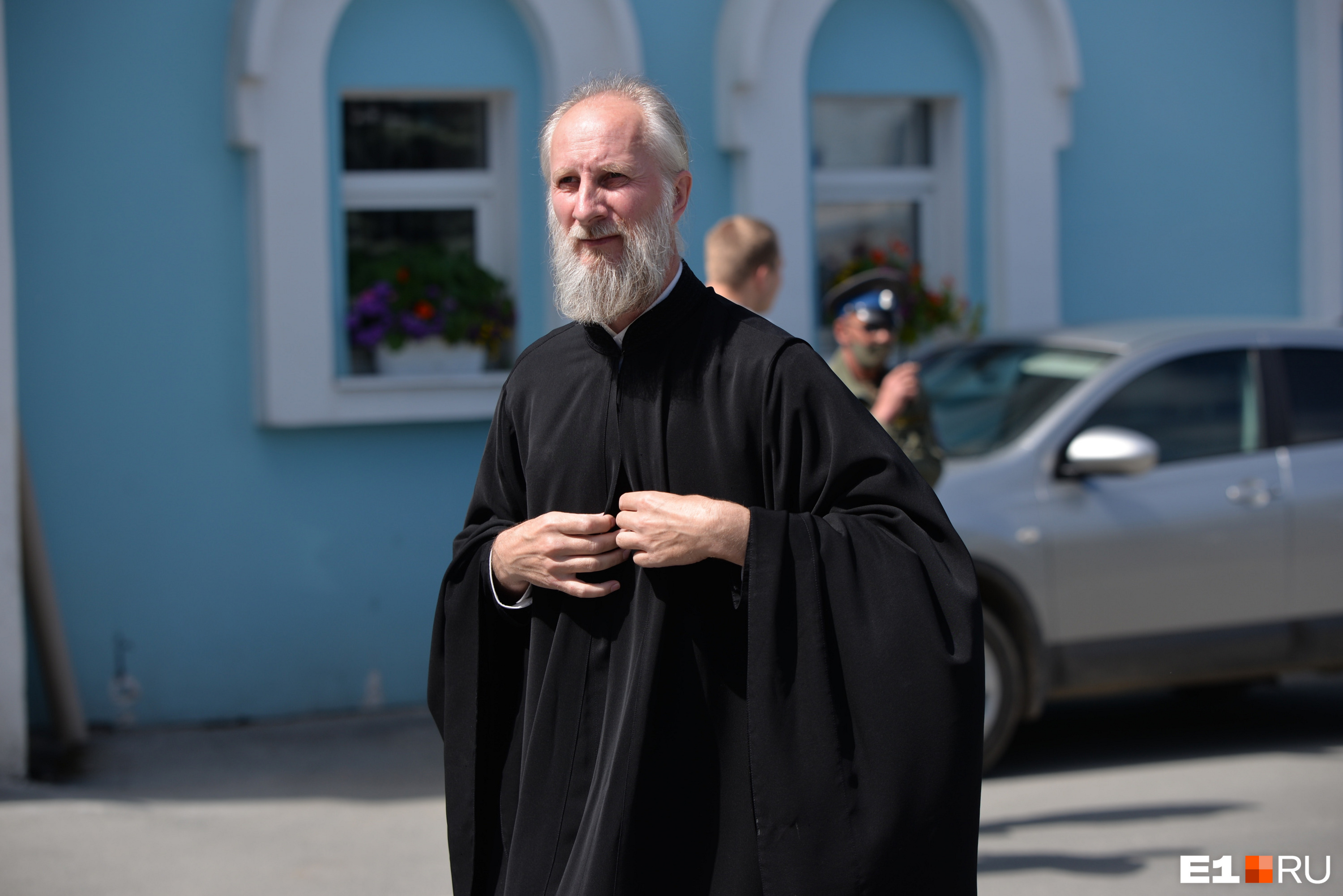 Православные цитаты. Дело хачатурян. Приговор убийце. Амвросий оптинский. Отец судить.