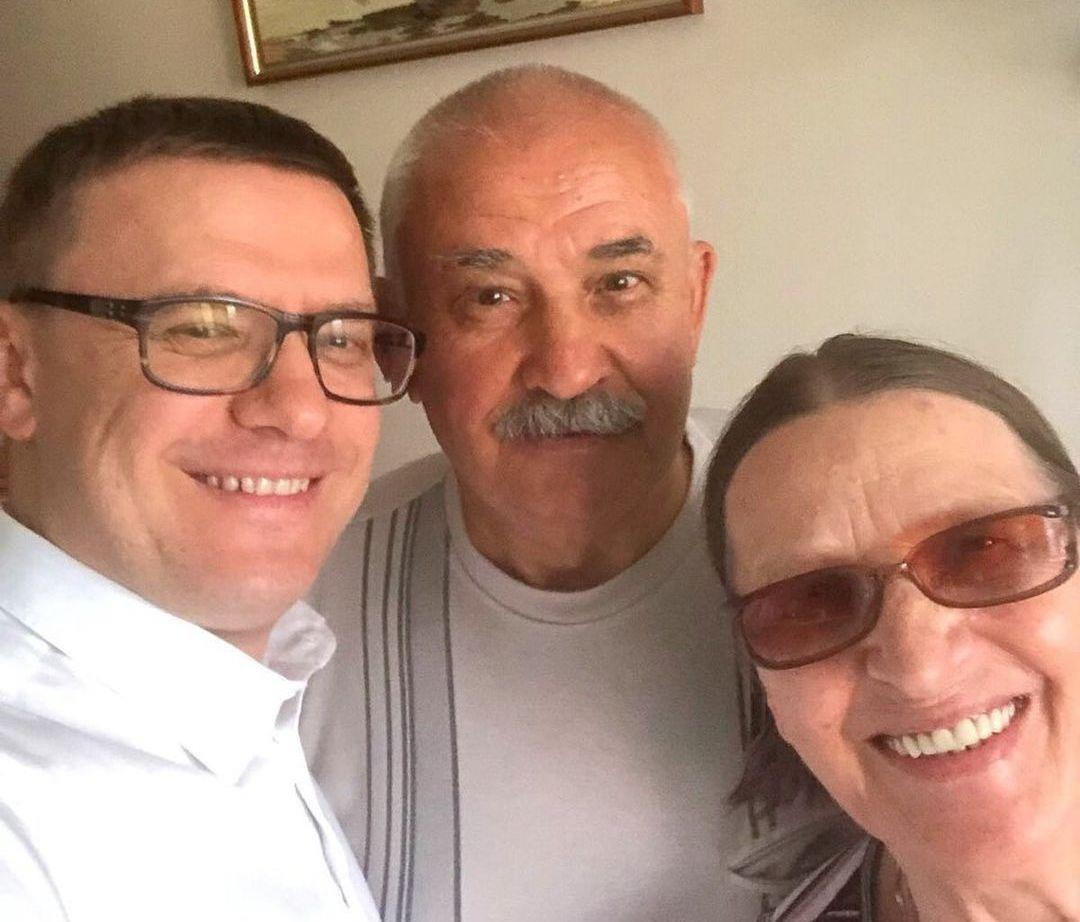 Алексей Текслер с родителями Алексей Текслер с родителями