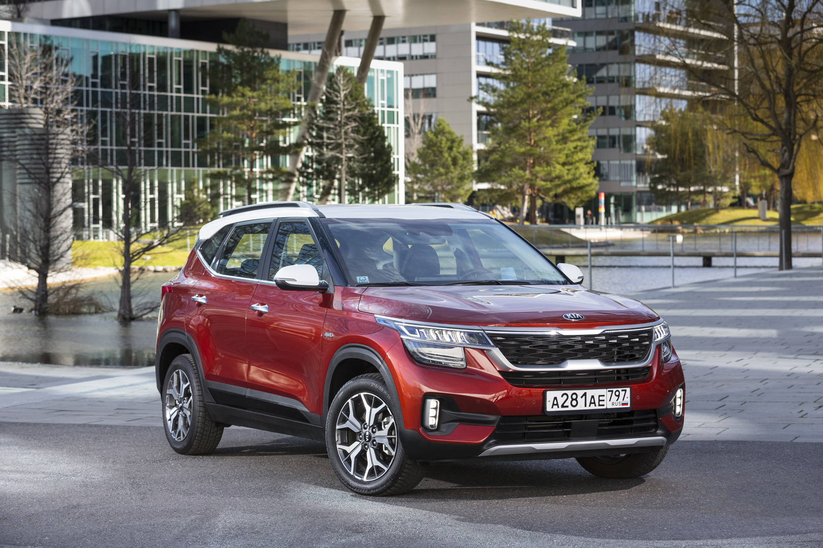 Базовый KIA Seltos будет стоить <nobr class="_">1,12 миллиона</nobr> рублей Базовый KIA Seltos будет стоить <nobr class="_">1,12 миллиона</nobr> рублей