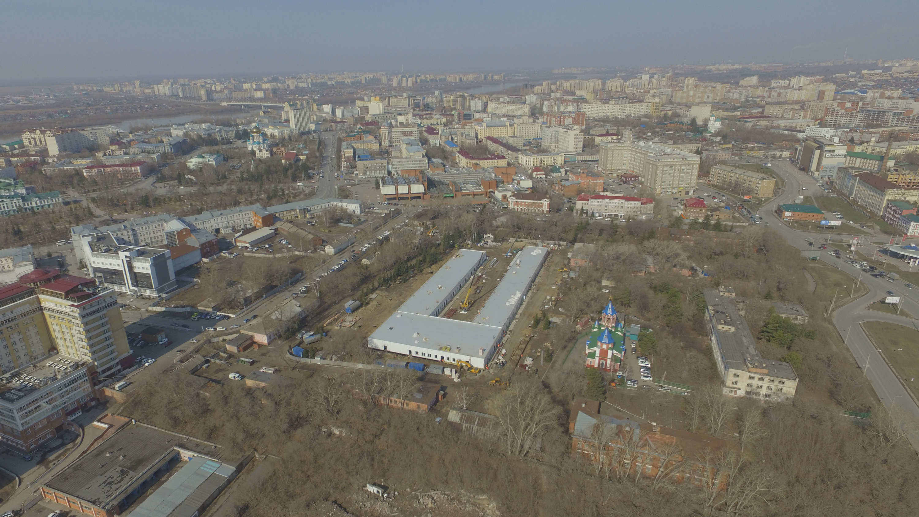 Ещё совсем недавно здесь был пустырь