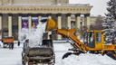 Завалило по самый оперный: считаем, сколько снега вывезли с улиц Новосибирска и много ли денег потратили